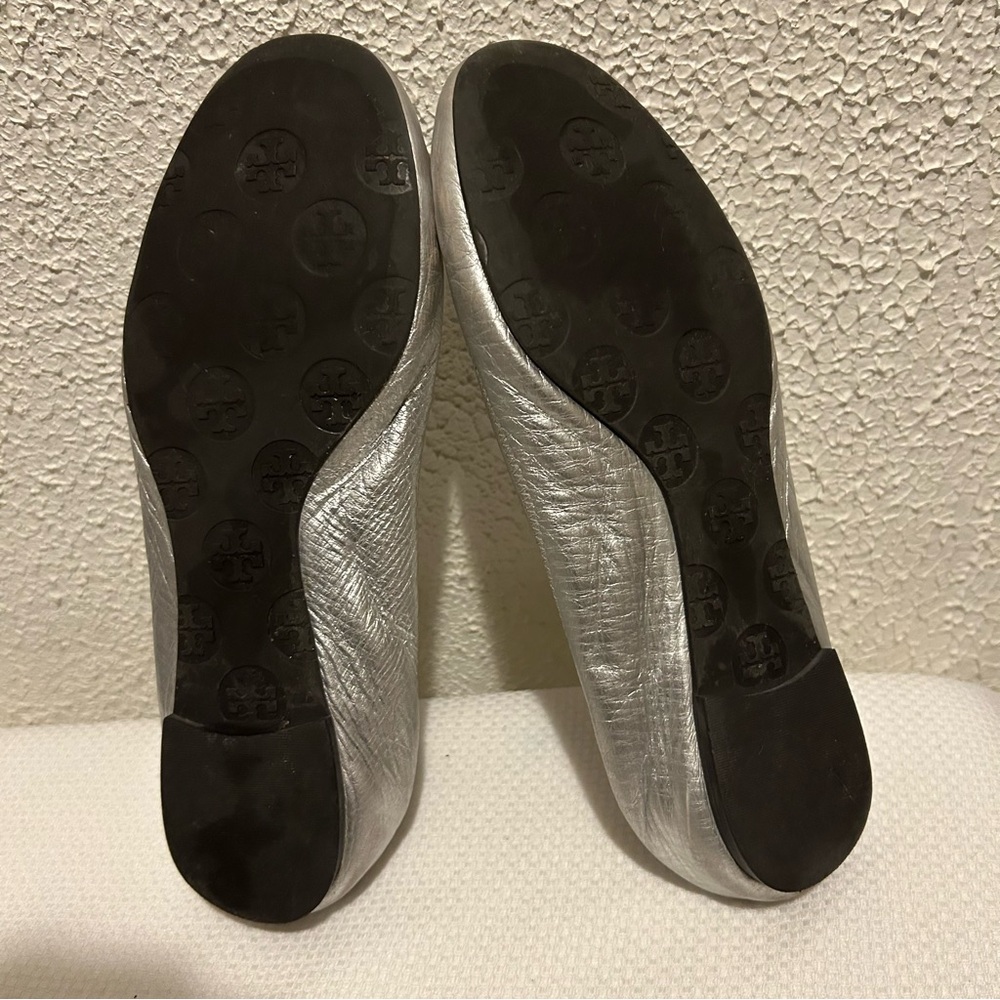 Tory Burch Silver Metallic Ballet Flats 7.5 - Picture 6 of 14